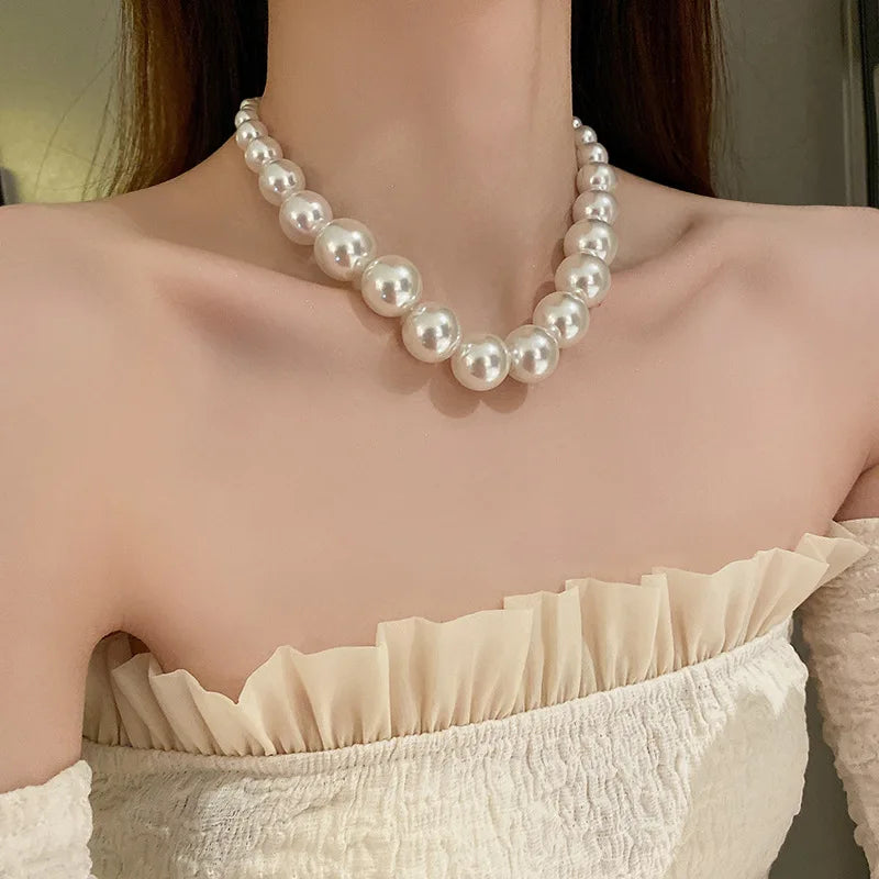 Vintage Pearl Collarbone Necklace