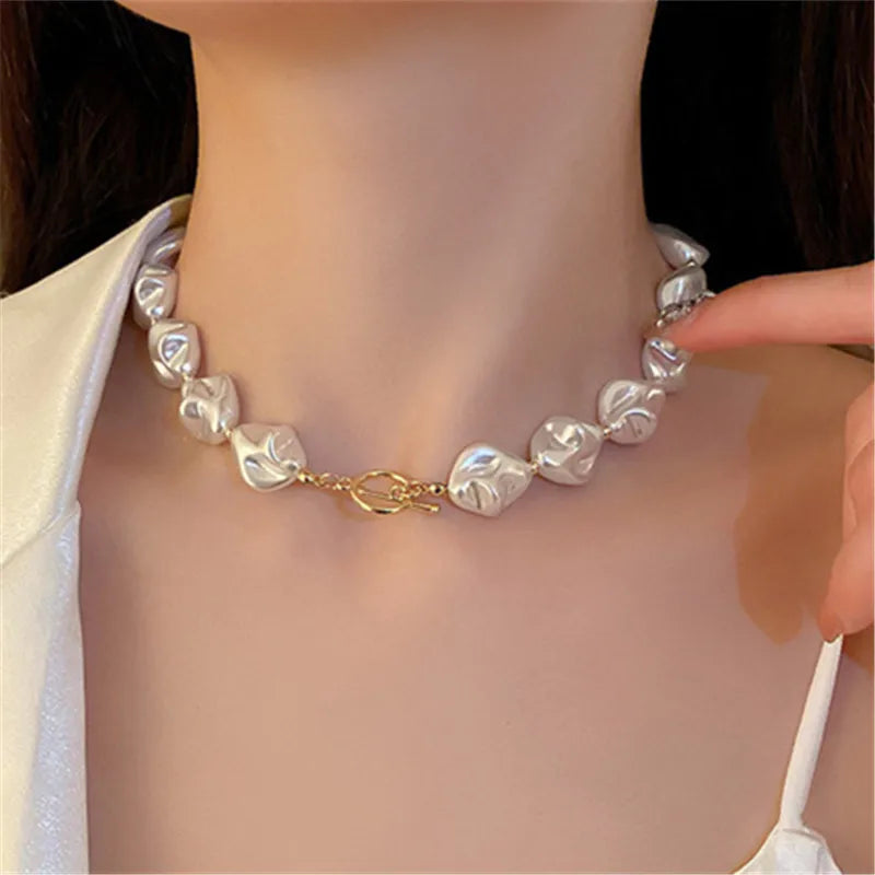 Vintage Pearl Collarbone Necklace