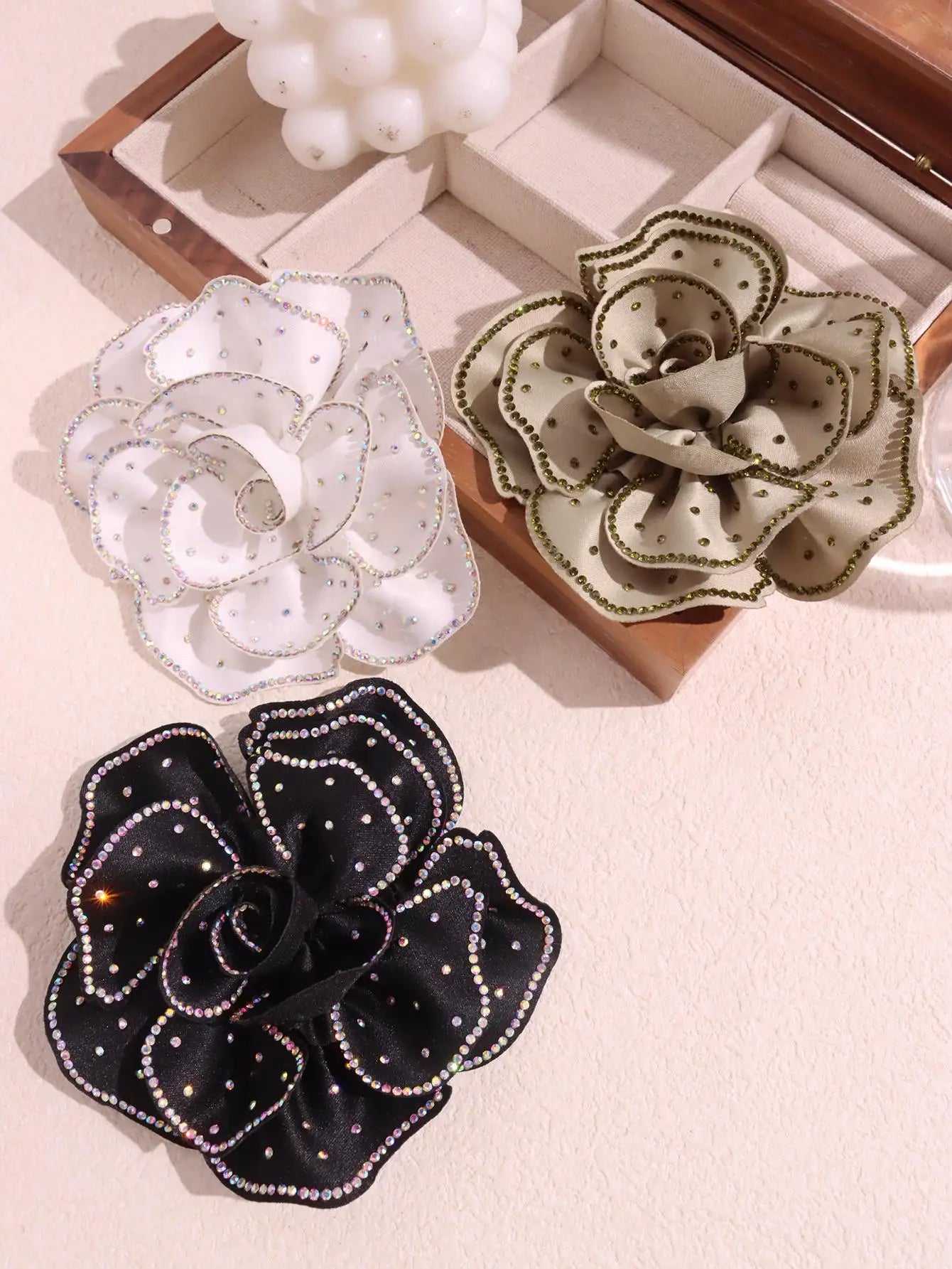 Retro Style Zirconia Fabric Flower Brooch