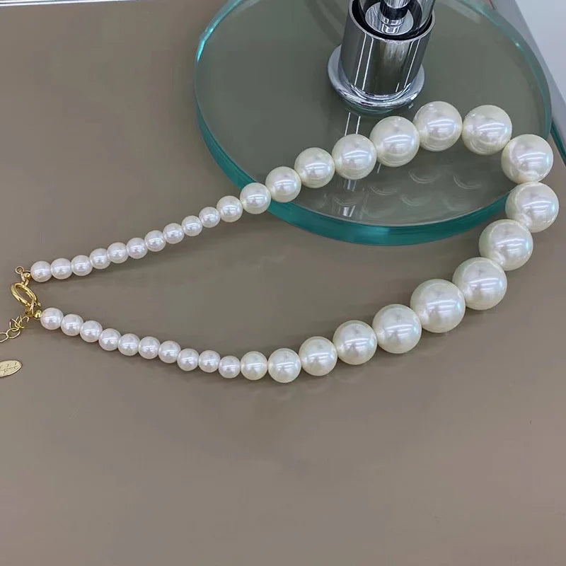 Vintage Pearl Collarbone Necklace