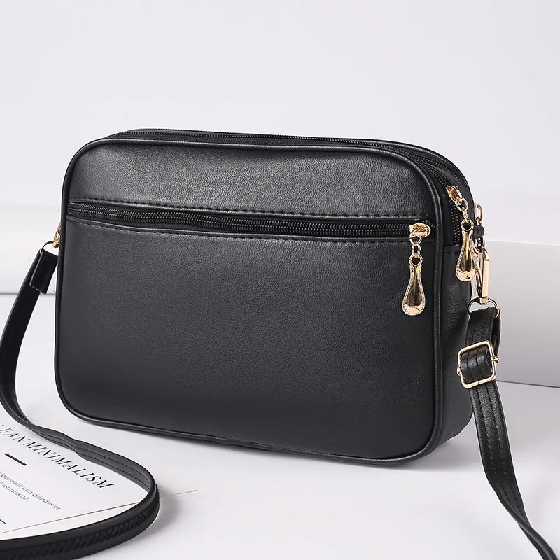 Phoebe´s Soft PU Leather Shoulder & Crossbody Bag