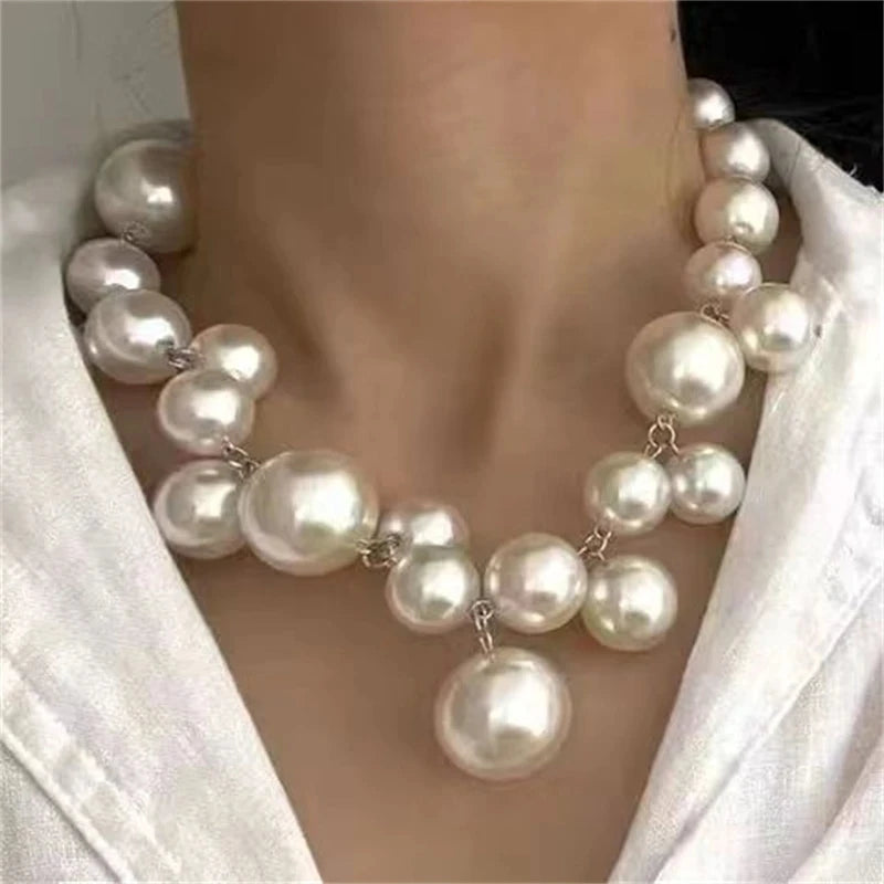 Vintage Pearl Collarbone Necklace