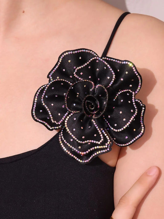 Retro Style Zirconia Fabric Flower Brooch