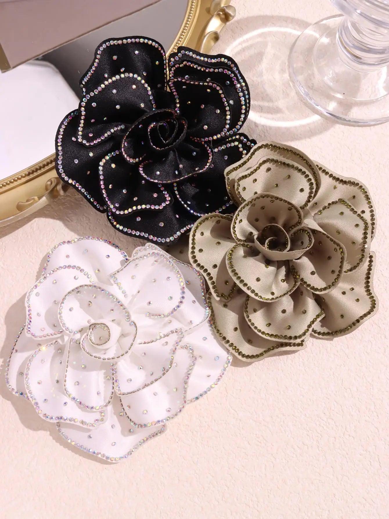 Retro Style Zirconia Fabric Flower Brooch