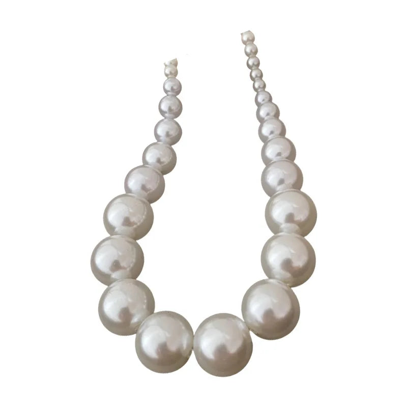 Vintage Pearl Collarbone Necklace