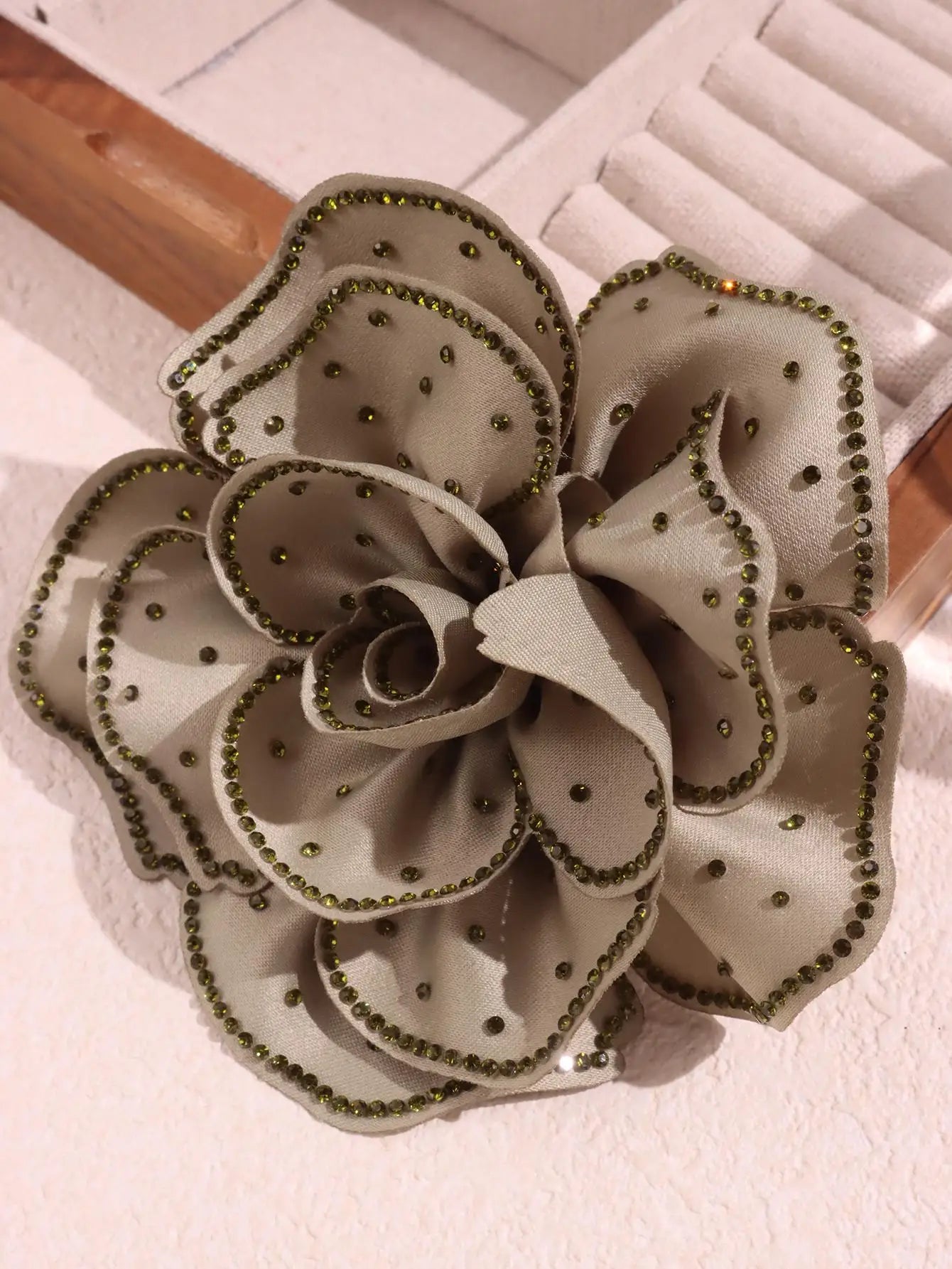 Retro Style Zirconia Fabric Flower Brooch